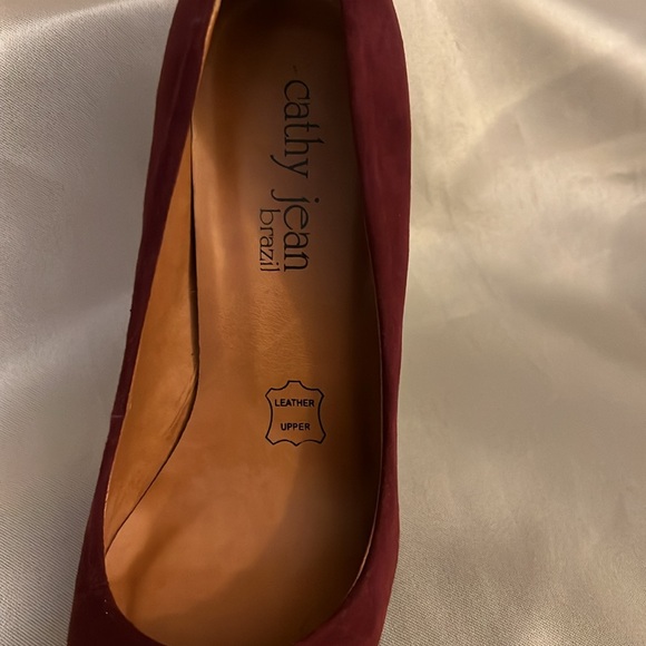 Cathy Jean stiletto pointy toe high heel pump, red size 7.5 suede leather - Picture 6 of 7